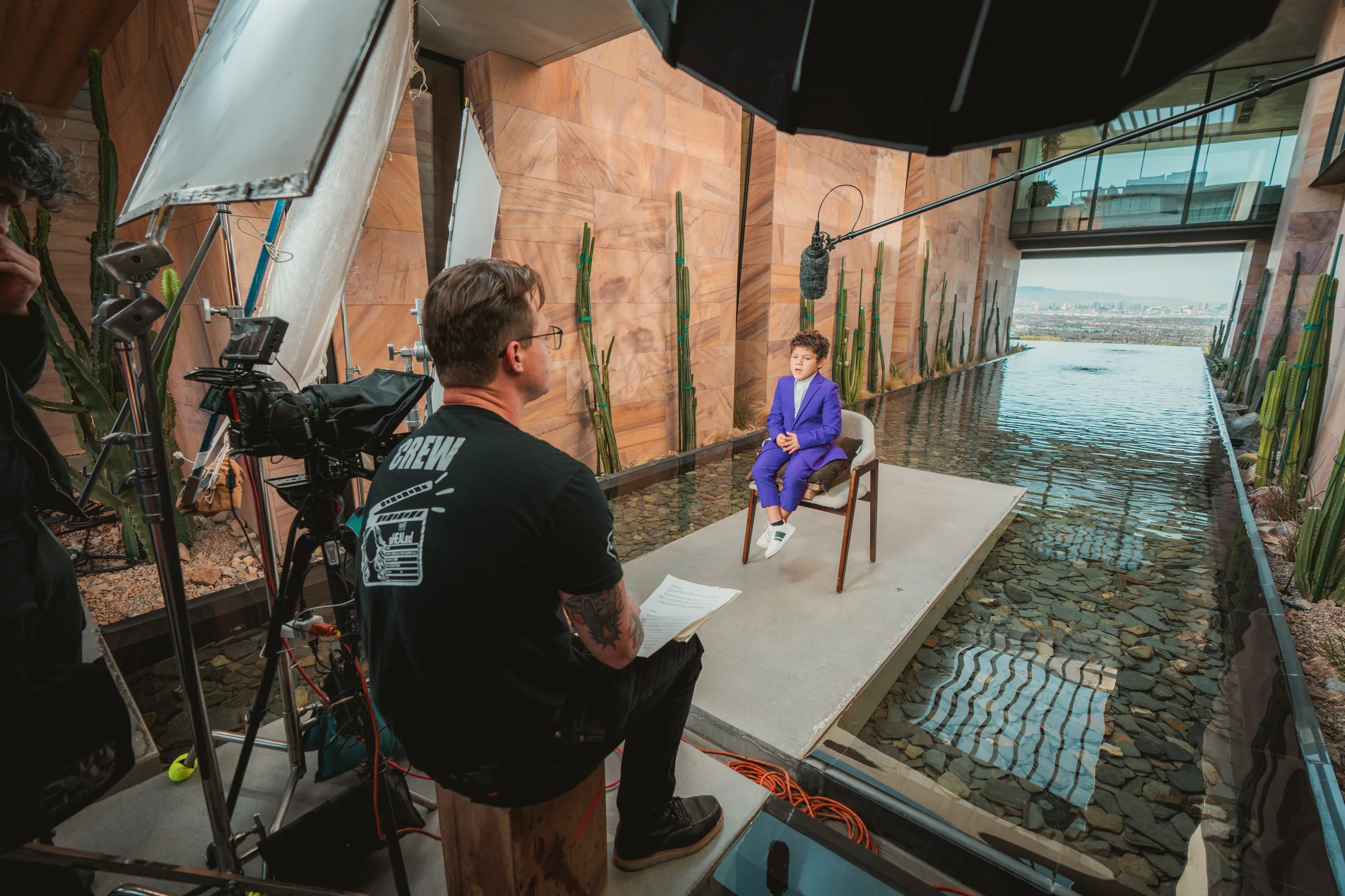 The courtyard set. An interview over the reflecting pool, on the sHEALed set